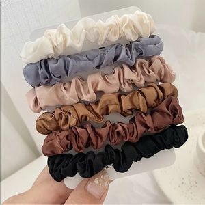 🖤Hair ties🖤